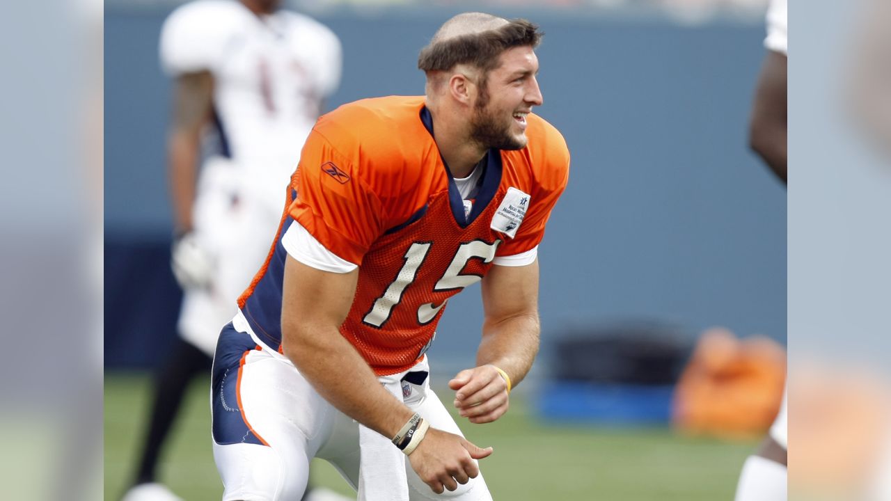 Broncos veterans give rookies hilarious haircuts