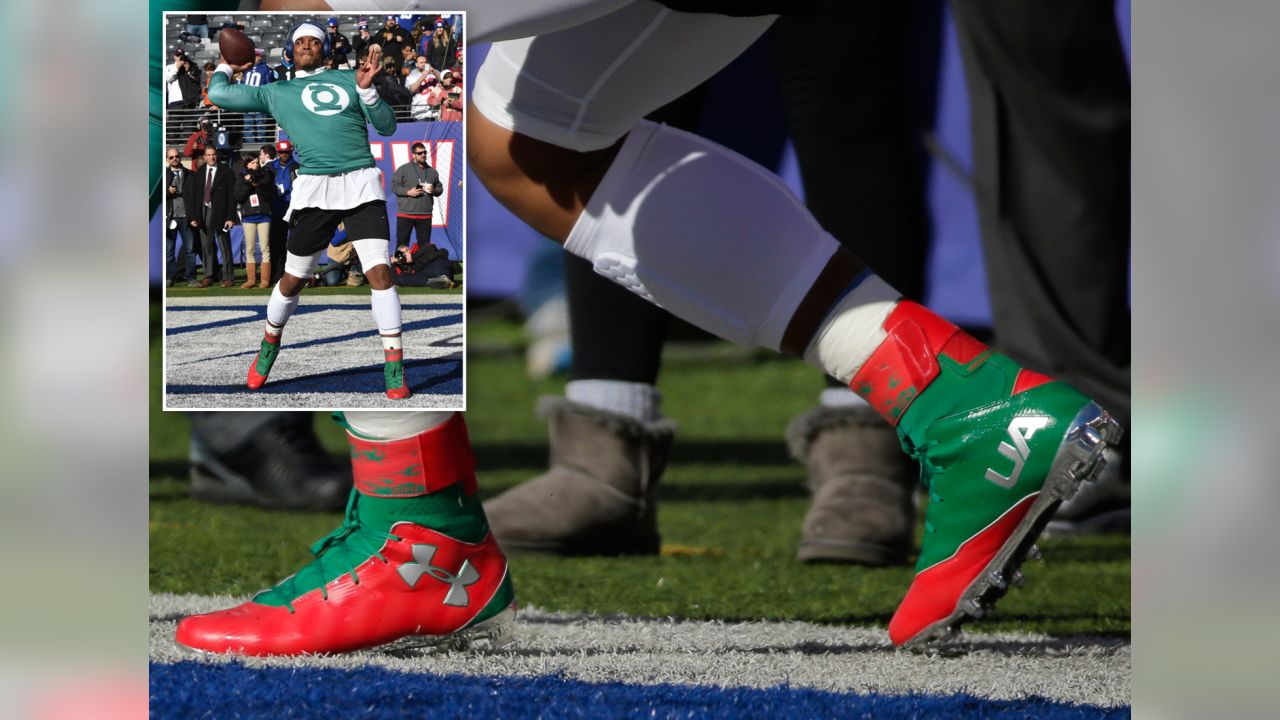 Odell Beckham Jr and Mohamed Sanu Wore Custom Cleats During NFL Sunday –  Footwear News