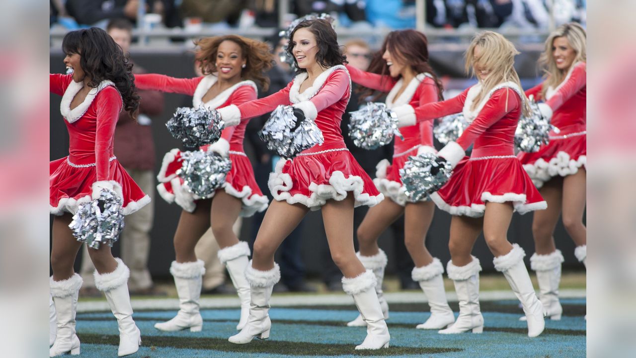 2012 NFL Cheerleaders: Week 15