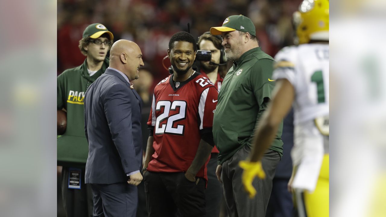 Celebrities show up for 49ers-Packers NFC Championship