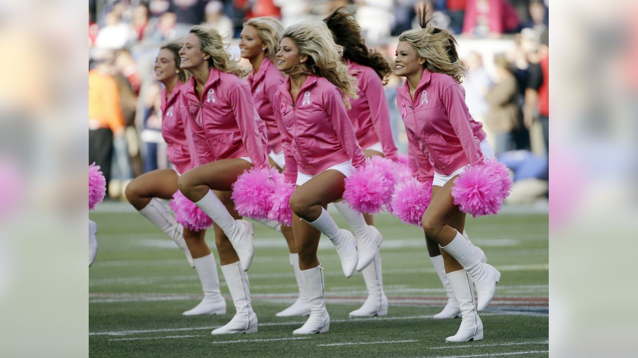 Photos: NFL cheerleaders wear pink for Breast Cancer Awareness Mo