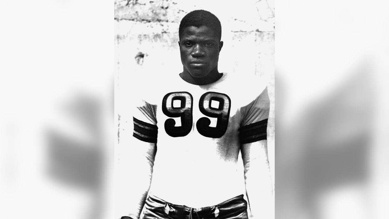 Big Ten Conference - #B1GBHM honors the first African American to play for  Ohio State University Football. Bill Willis was a trailblazer, went on to  help desegregate NFL, and later became a