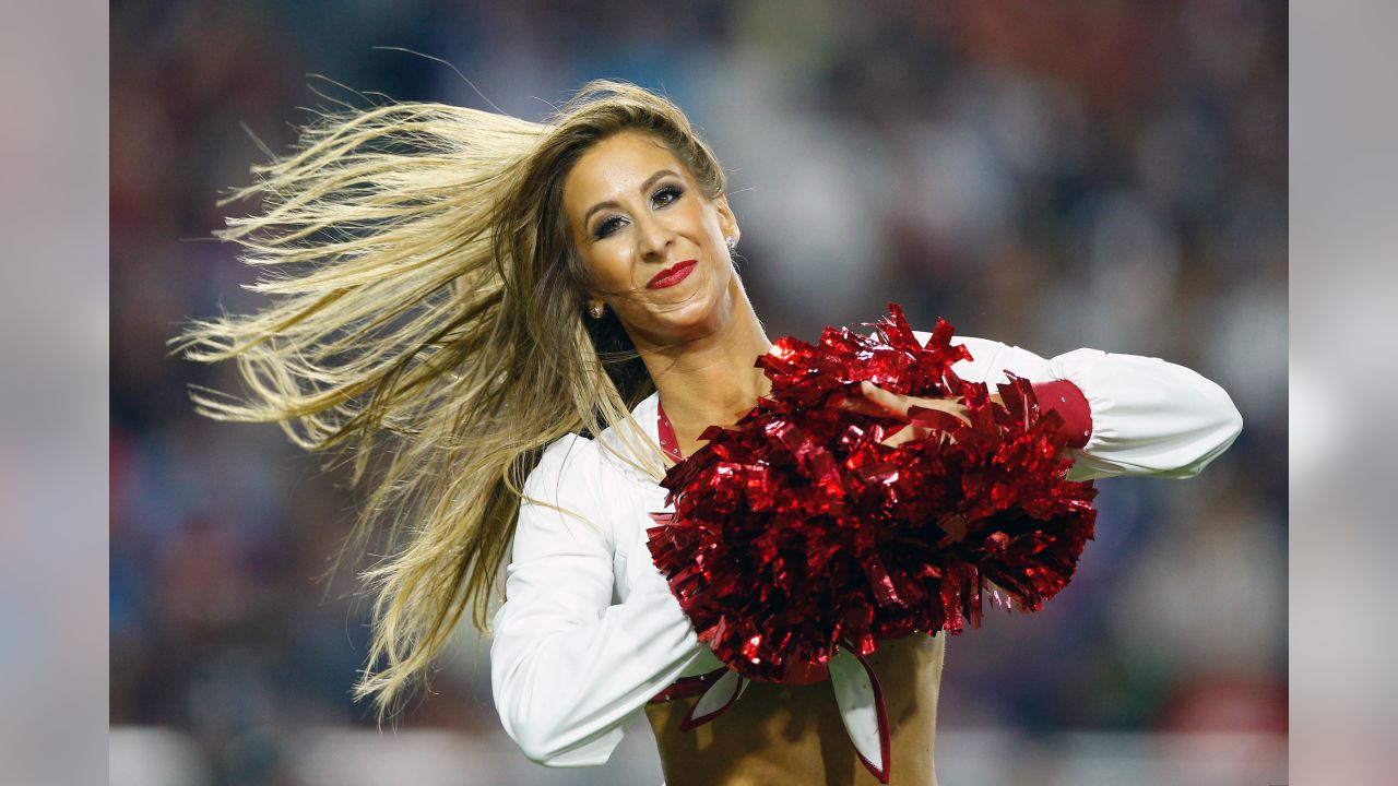 Tennessee Titans cheerleaders perform in the first half of a preseason NFL  football game between the Titans and the Tampa Bay Buccaneers Sunday, Aug.  19, 2018, in Nashville, Tenn. (AP Photo/Mark Zaleski