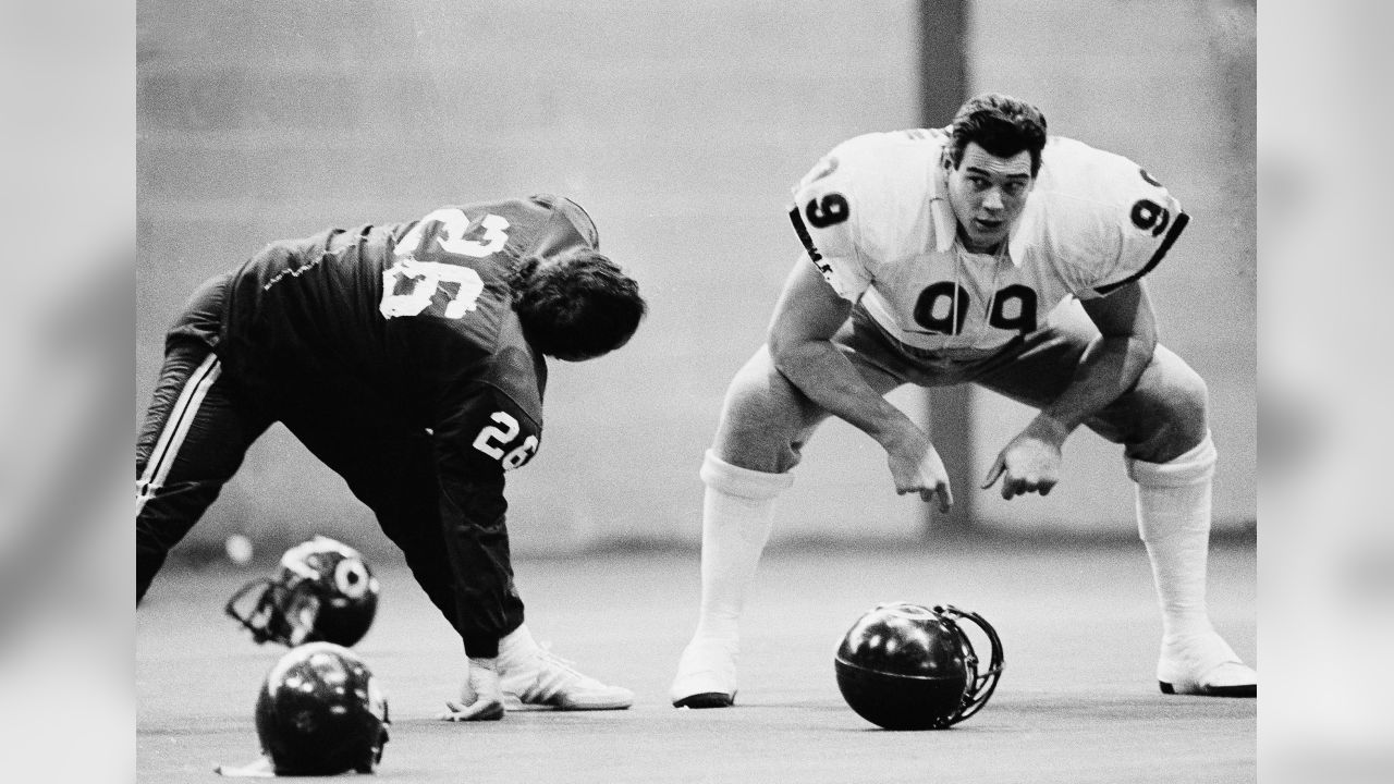 Dan Hampton In The Pro-Bowl.  Chicago bears football, Bears football, Chicago  bears