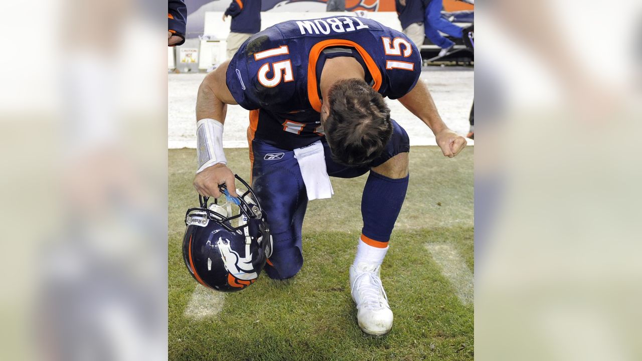 Tebow leads Broncos to overtime win over Bears