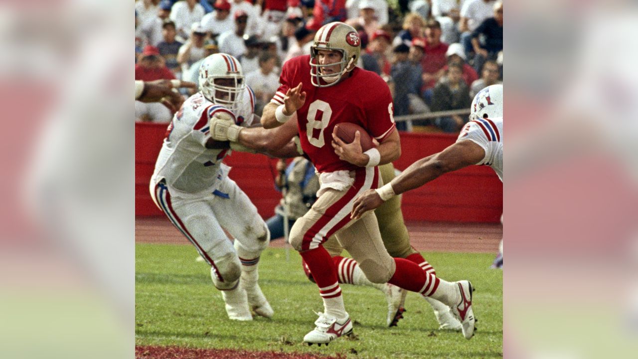 San Francisco, California, USA. 3rd Jan, 1994. San Francisco 49ers vs.  Philadelphia Eagles at Candlestick Park Monday, January 3, 1994. Eagles  Beat 49ers 37-34-OT. San Francisco 49ers quarterback Steve Young Credit: Al