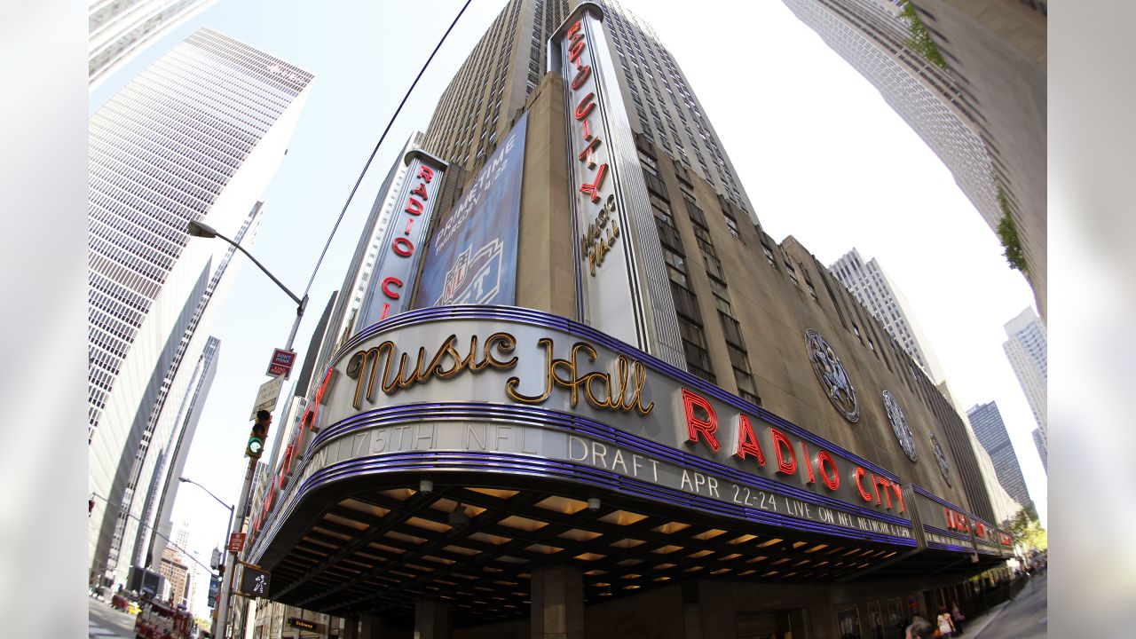 Memorabilia is displayed during the third round of the NFL football draft  at Radio City Music Hall Saturday, April 24, 2010, in New York. (AP  Photo/Frank Franklin II Stock Photo - Alamy