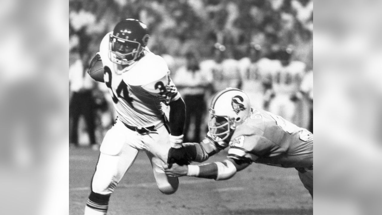 October 24, 1976: Walter Payton leaps in from the 1 vs. the