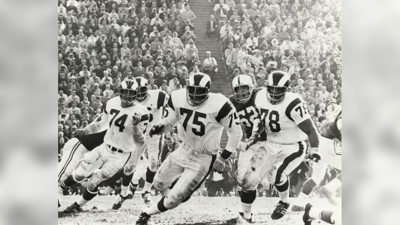 FILE ** Los Angeles Rams' Lamar Lundy is shown in this 1963 file photo.  Lundy, a member of the Fearsome Foursome defensive line for the Los Angeles  Rams in the 1960s