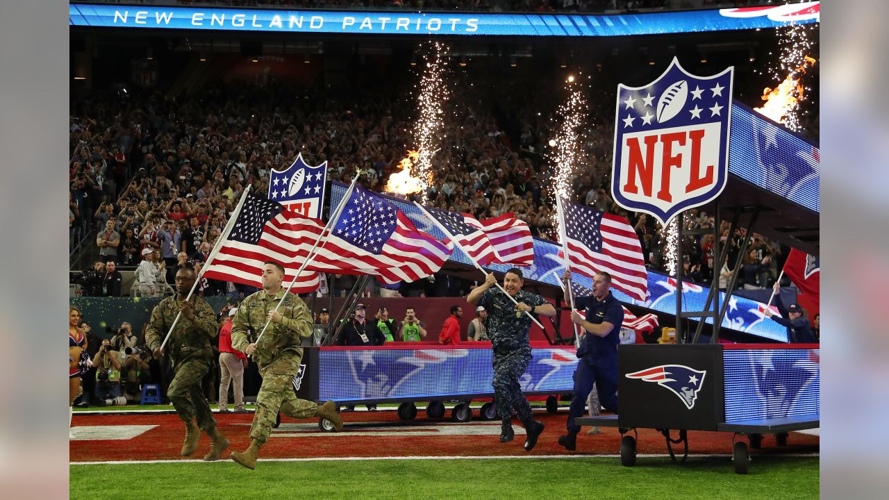 Stars and stripes: Flags at NFL games