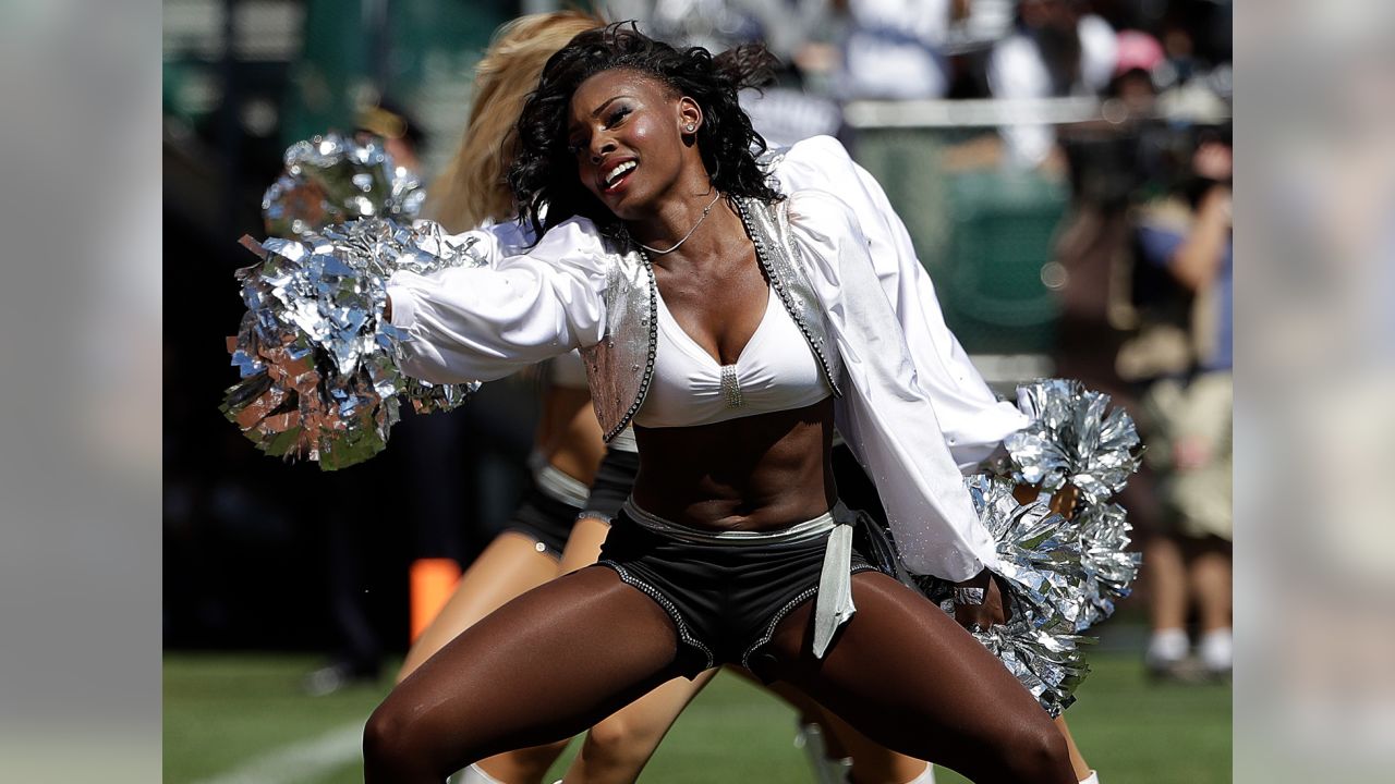 NFL cheerleaders in 2016 season