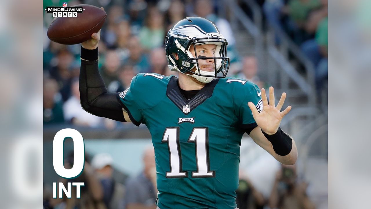 Carson Wentz named Eagles starting QB