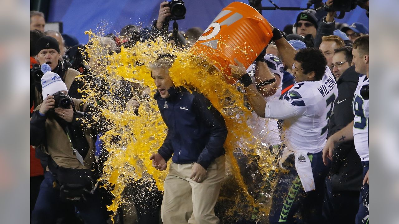 Top 10 Super Bowl Gatorade Showers - Neds Blog