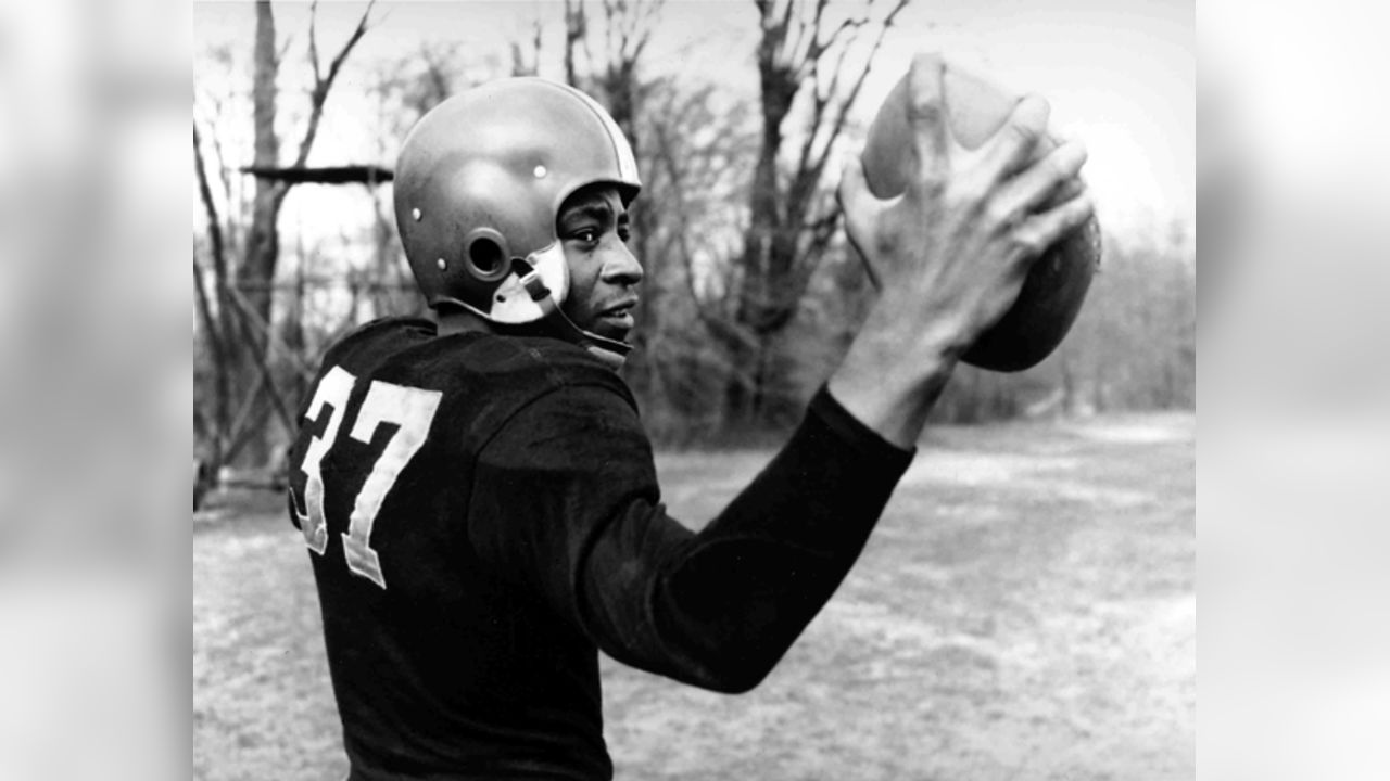 A look at the NFL in the fabulous 1950s