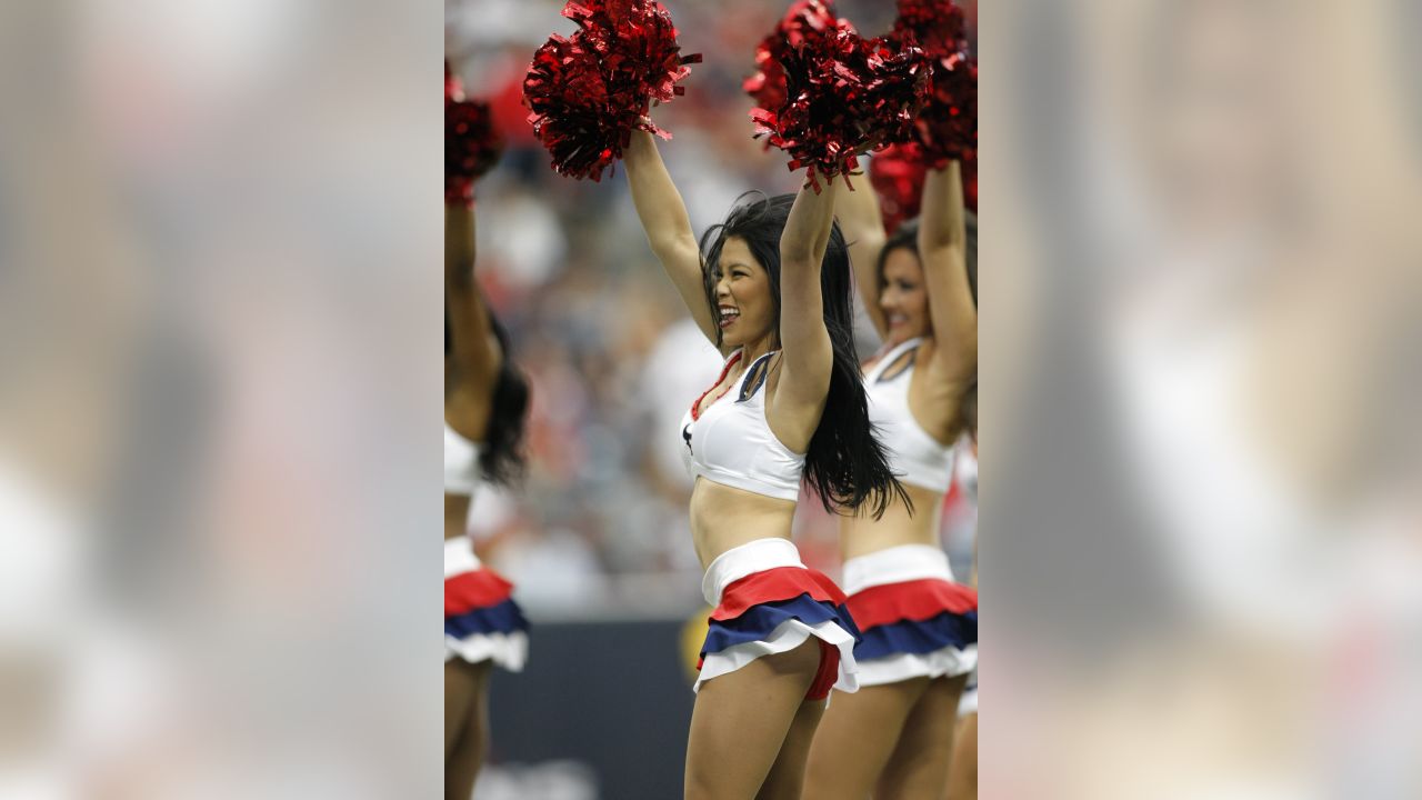 2012 NFL Cheerleaders: Best of Week 4