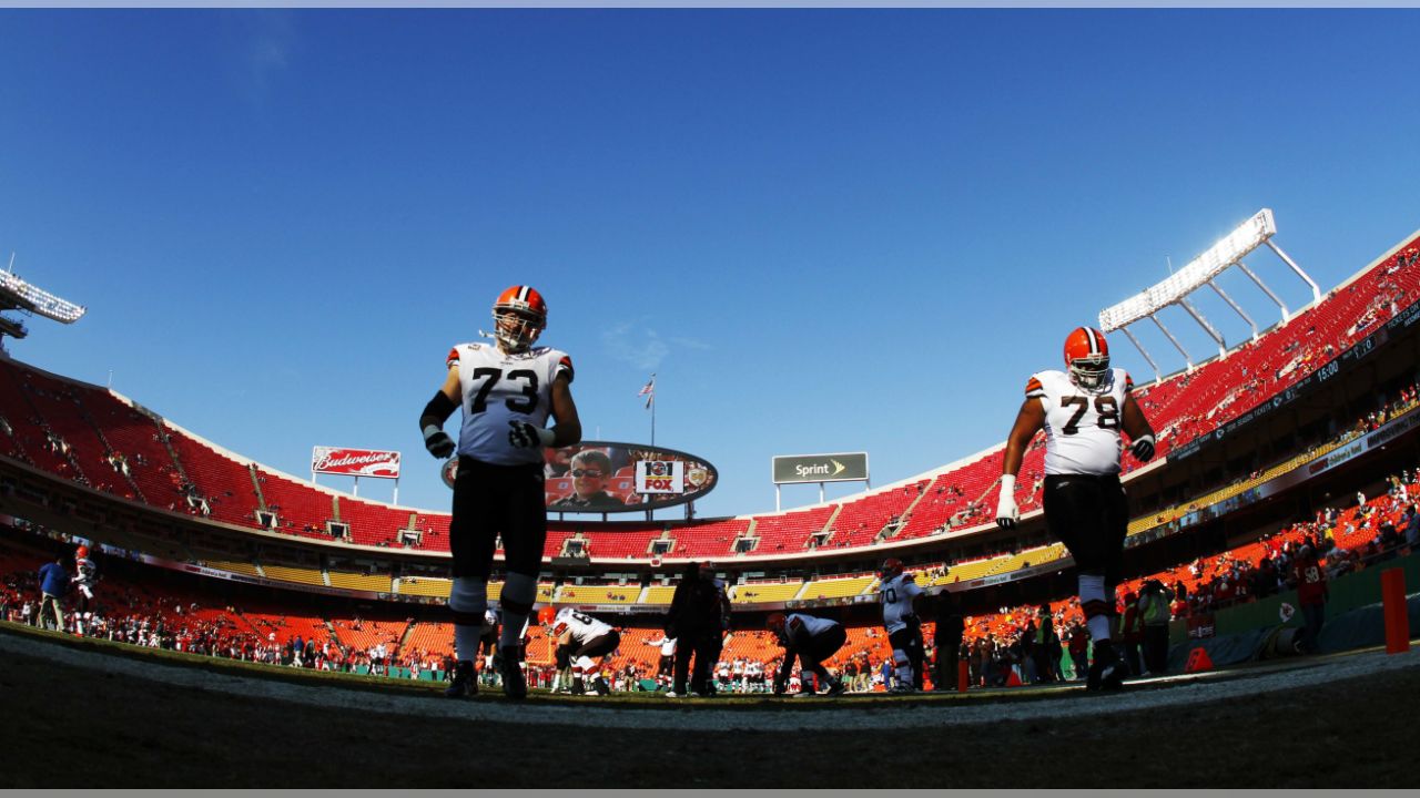 Joe Thomas #73 Left Tackle  Cleveland browns football, Browns