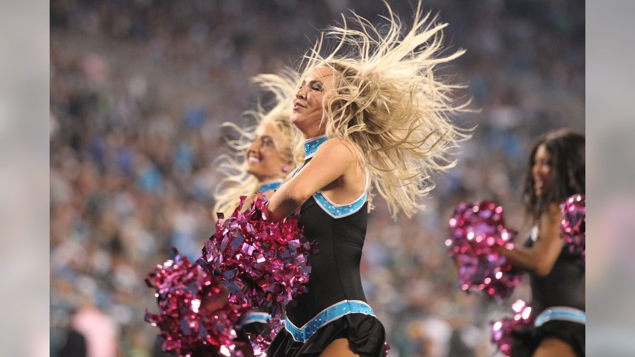 2015 NFL cheerleaders: Week 7