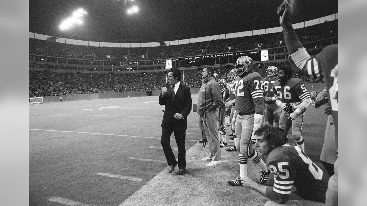 Pittsburgh Steelers' tackle Mean Joe Greene encourages his teammates  during the Super Bowl game against the Minnesota Vikings in Tulane Stadium  in New Orleans, Jan. 13, 1975. The Steelers won, 16-6. (AP