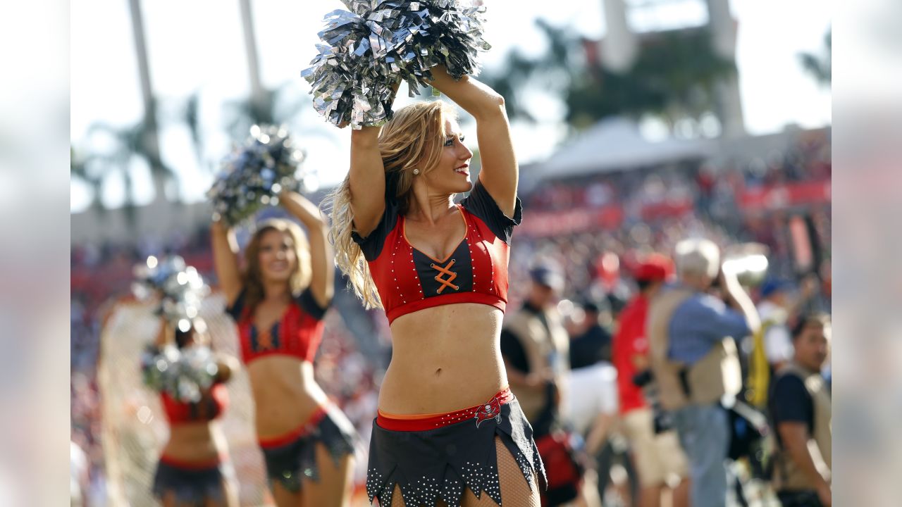 2014 Tampa Bay Buccaneers Cheerleaders: Making the Krewe - Part 2