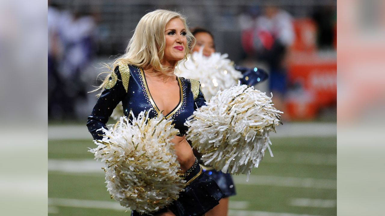 PHOTOS: 2014-15 NFL Cheerleaders