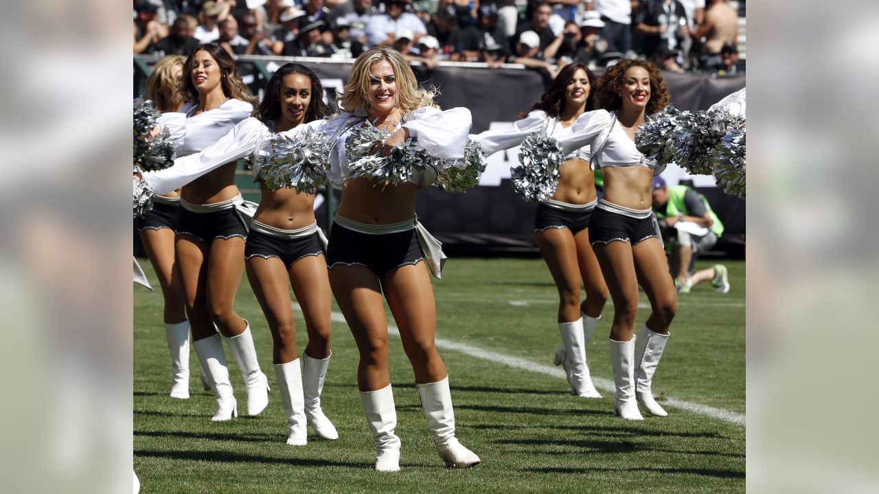 NFL Cheerleaders Sept 28, 2015