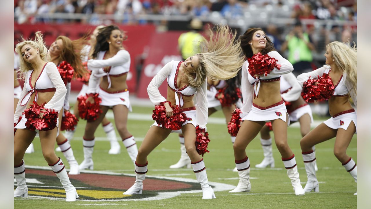 NFL cheerleaders take the field - Week 2