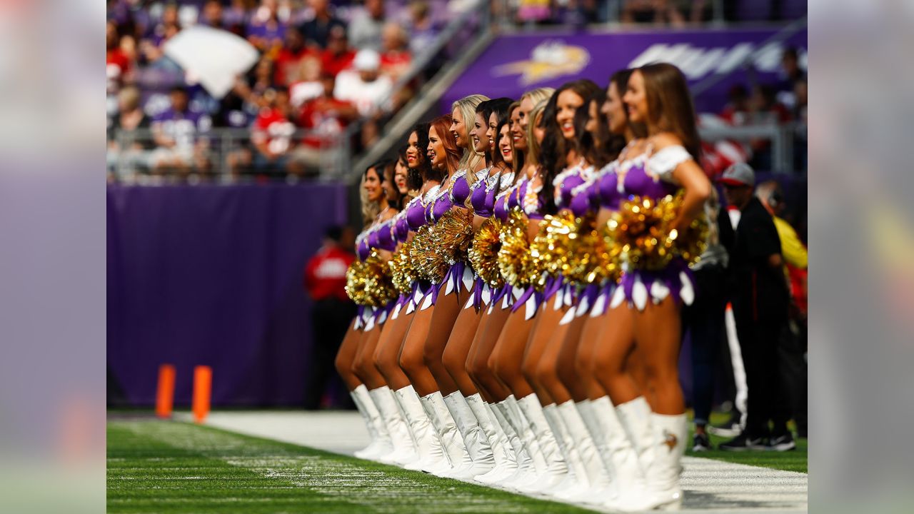 NFL Regular Season Week 8 – The Minnesota Vikings Cheerleaders – Ultimate  Cheerleaders