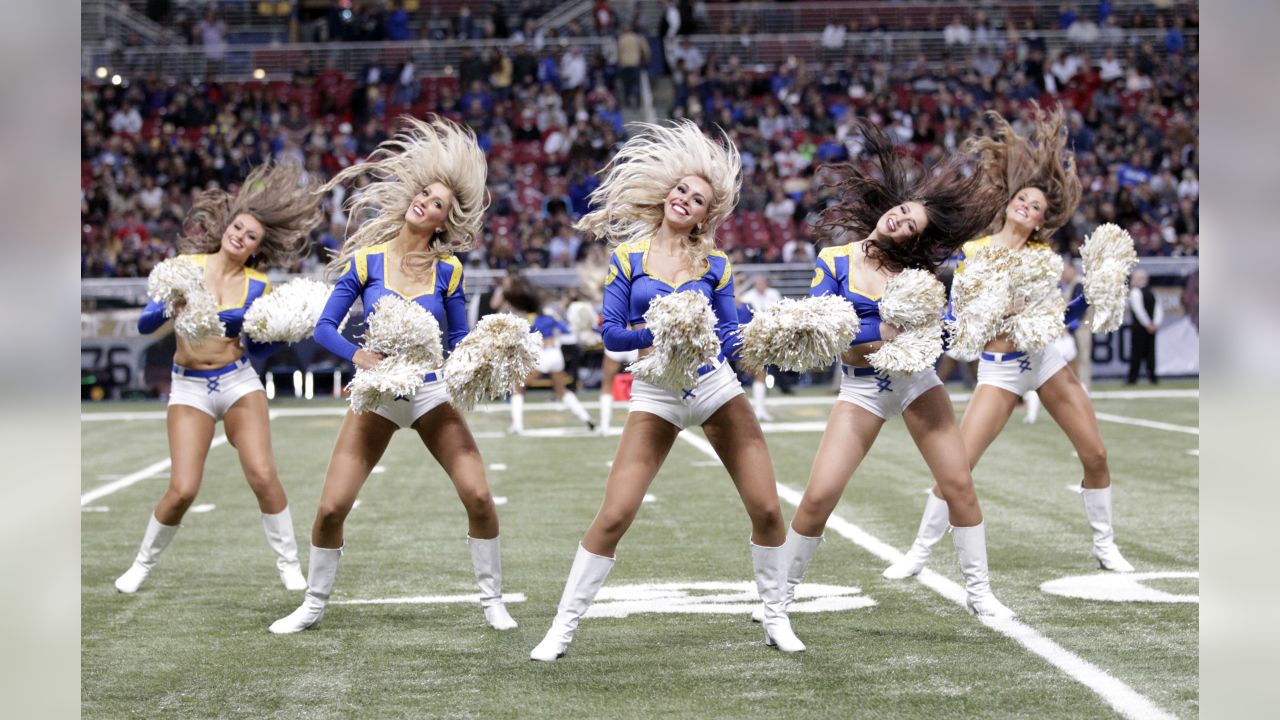 2015 NFL cheerleaders: Week 10