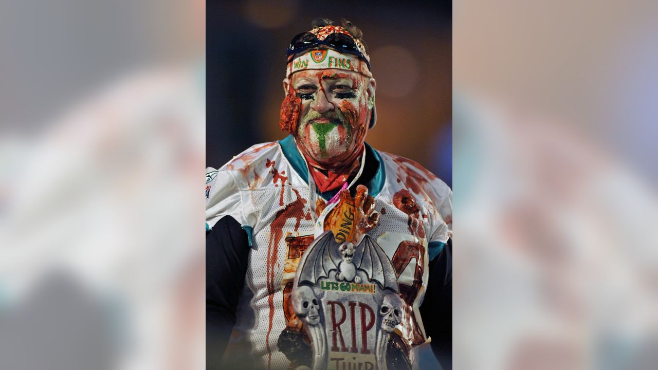 Miami Dolphins former coaches should dress in these Halloween costumes