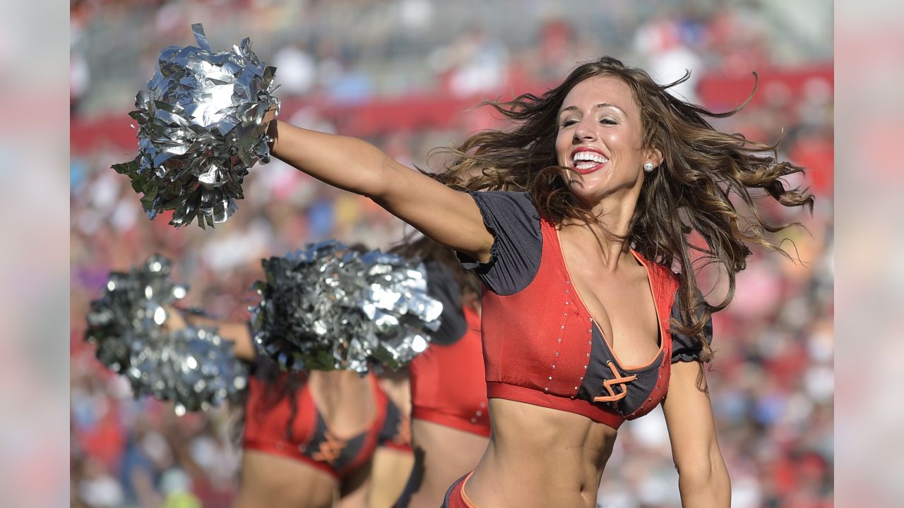 Bucs Cheerleaders Reveal New Uniforms