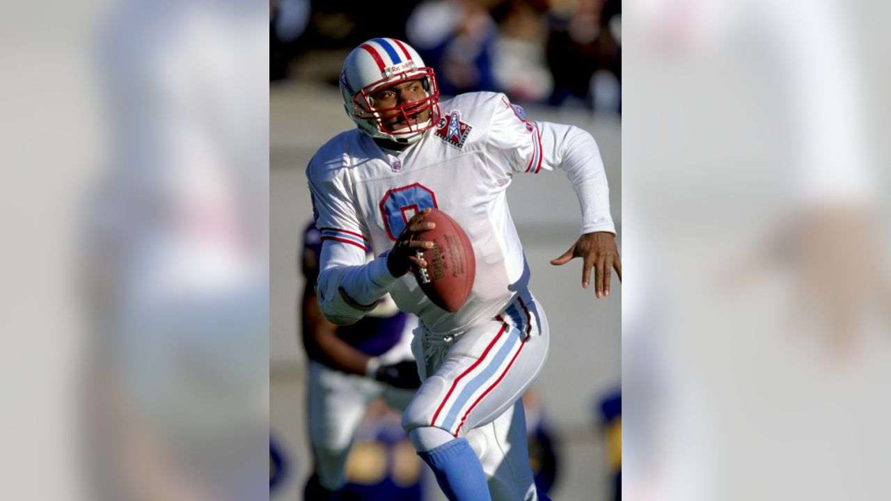 Steve McNair #9 of the Baltimore Ravens is sacked and fumbles – Denver  Broncos History