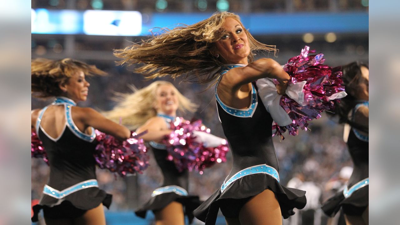 2015 NFL cheerleaders: Week 7