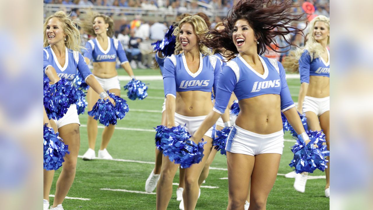 Detroit Lions Cheerleaders Photos from Week 2 – Ultimate Cheerleaders