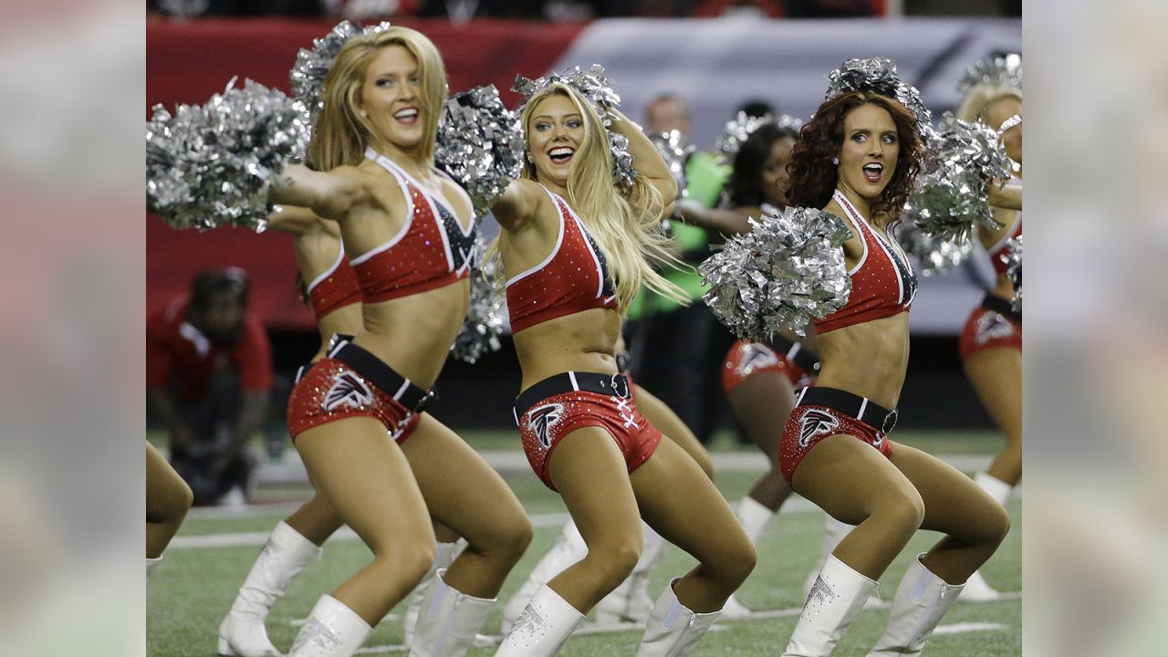 NFL Cheerleaders: Week 8