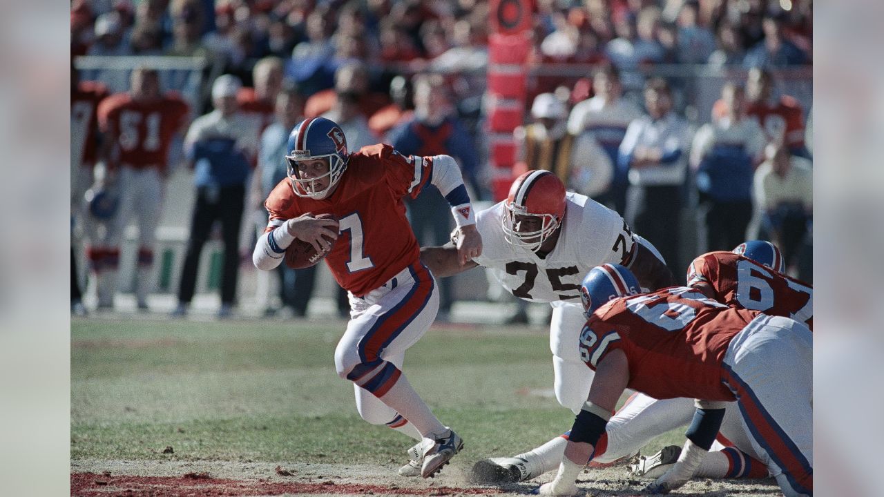 1990 Pro Set #88 John Elway