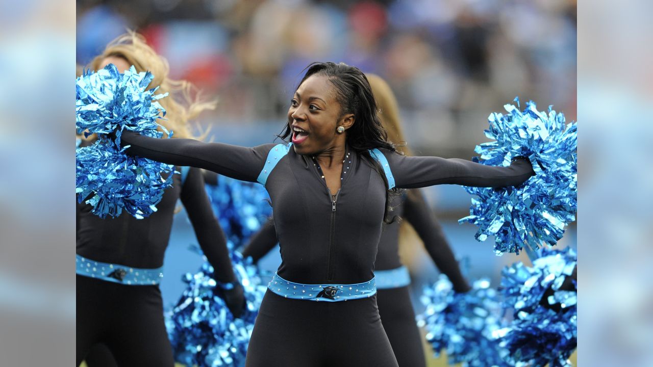 Best of 2016 Week 14 cheerleaders