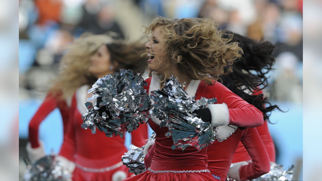 2012 NFL Cheerleaders: Week 16