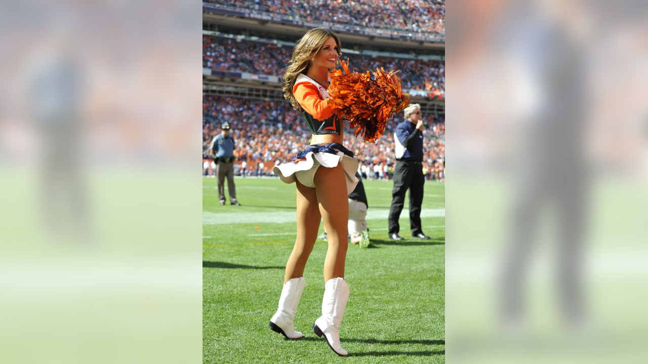 2012 NFL Cheerleaders: Best of Week 4