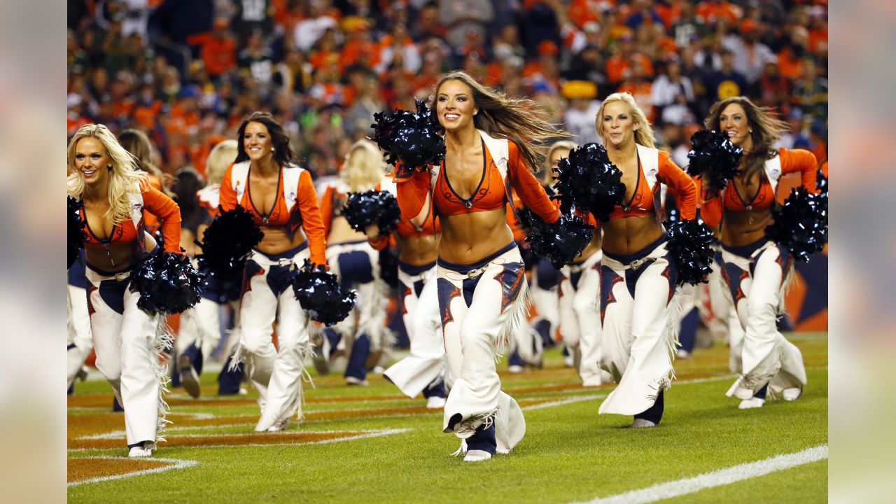 NFL Cheerleaders: Week 8