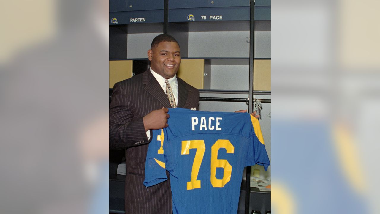 There are 76 days until the start of the NFL season! Today we acknowledge  Orlando Pace, an elite representative of the number 76. : r/NFLv2