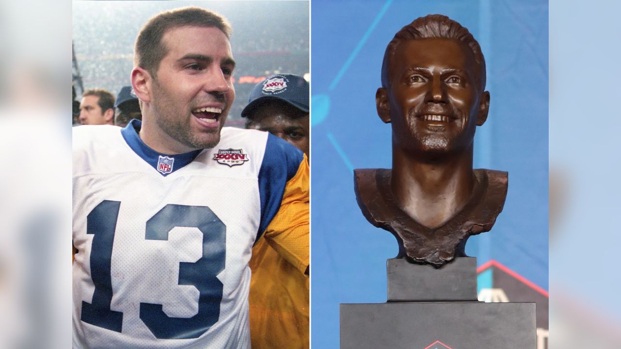 Bust in HOF - Picture of Pro Football Hall of Fame, Canton