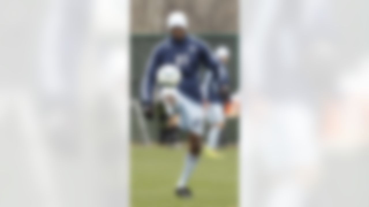 NFL star Chad Ochocinco plays in a reserve soccer match as part of his tryout with the Sporting Kansas City MLS soccer team, Monday, March 28, 2011, in Kansas City, Mo. With the NFL in a lockout, Ochocinco, a wide receiver for the Cincinnati Bengals, has said that it is a good time to check into another sport. (AP Photo/Charlie Riedel)