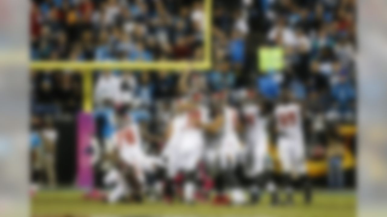 Tampa Bay Buccaneers kicker Roberto Aguayo (19) celebrates with his teammates after kicking the game winning field against the Carolina Panthers, Monday, Oct. 10th, 2016 in Charlotte, NC. Tampa Bay Buccaneers won 17-14. (Logan Bowles/NFL)