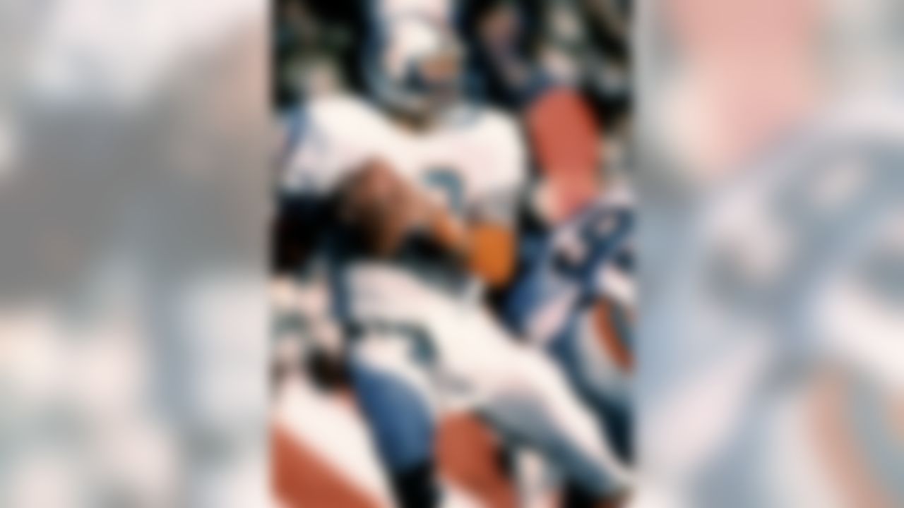 Miami Dolphins Hall of Fame quarterback Dan Marino in action during the 1984 season. (National Football League)