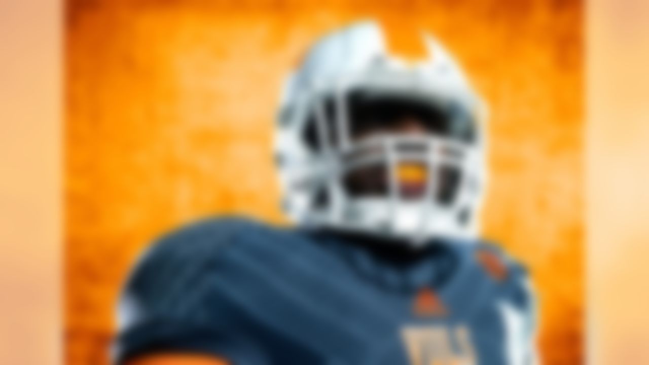 Tennessee Football Reveals Orange Bowl Uniforms