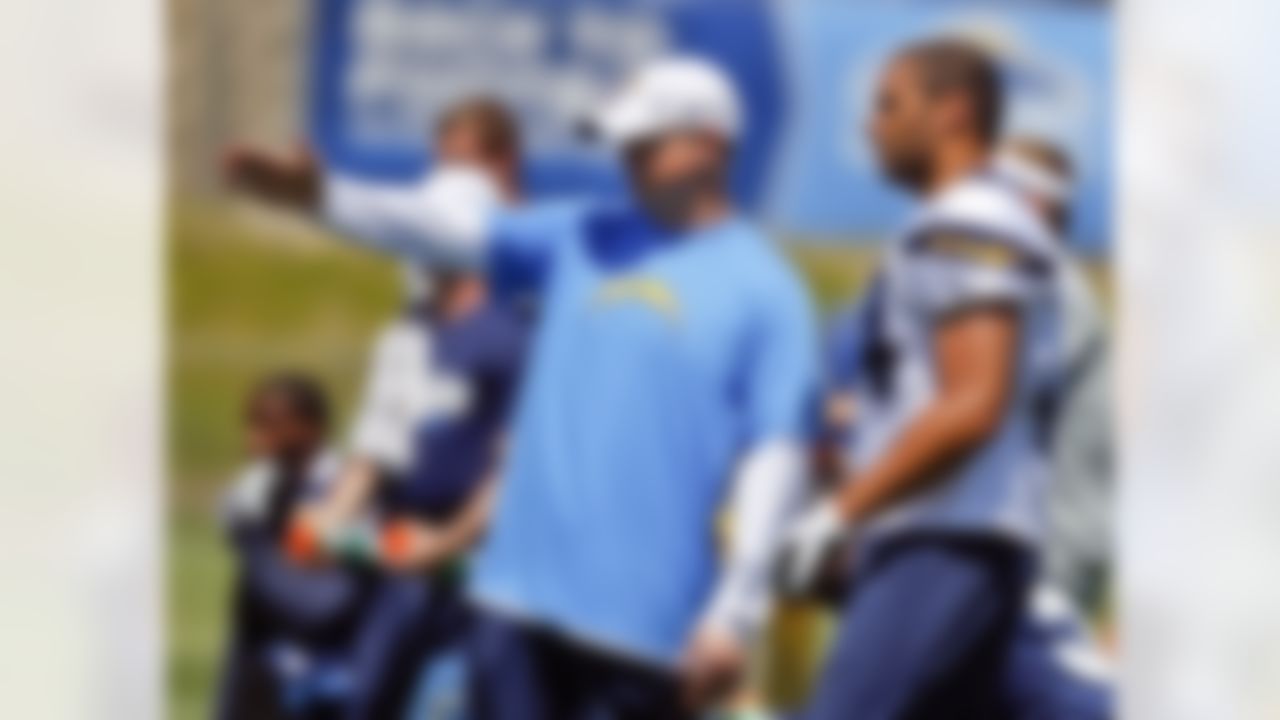 San Diego Chargers running back Jackie Battle gets direction from a coach during NFL football practice at the team's training camp, Tuesday, July 24, 2012 in San Diego. (AP Photo/Lenny Ignelzi)