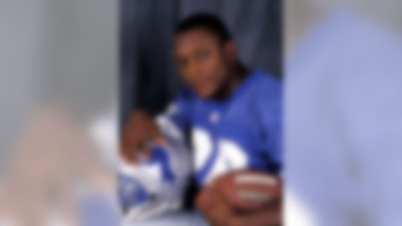 Detroit Lions running back Barry Sanders poses for a portrait in 1998 in Detroit, Michigan. (AP Photo/Tom DiPace)