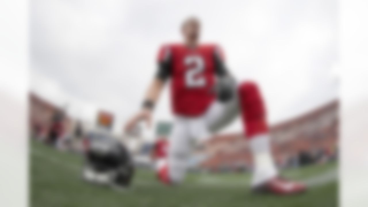 Atlanta Falcons quarterback Matt Ryan (2) warms up before an NFL football game against the Los Angeles Rams, Sunday, Dec. 11, 2016, in Los Angeles. The Falcons defeated the Rams, 42-14. (Ryan Kang/NFL)