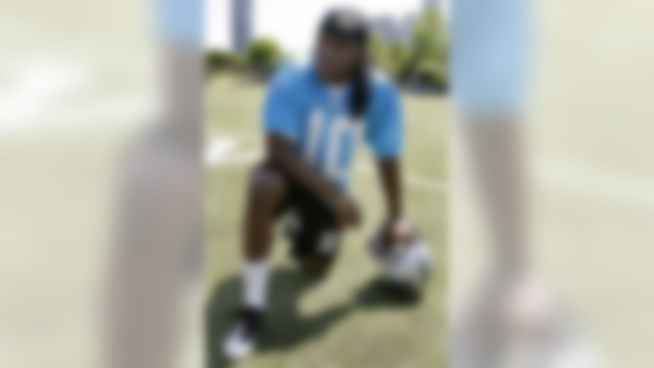 Carolina Panthers' 3rd round draft pick, Armanti Edwards, from Appalachian State, rests after their NFL football minicamp on Friday, April 30, 2010 in Charlotte, N.C. (AP Photo/Rick Havner)