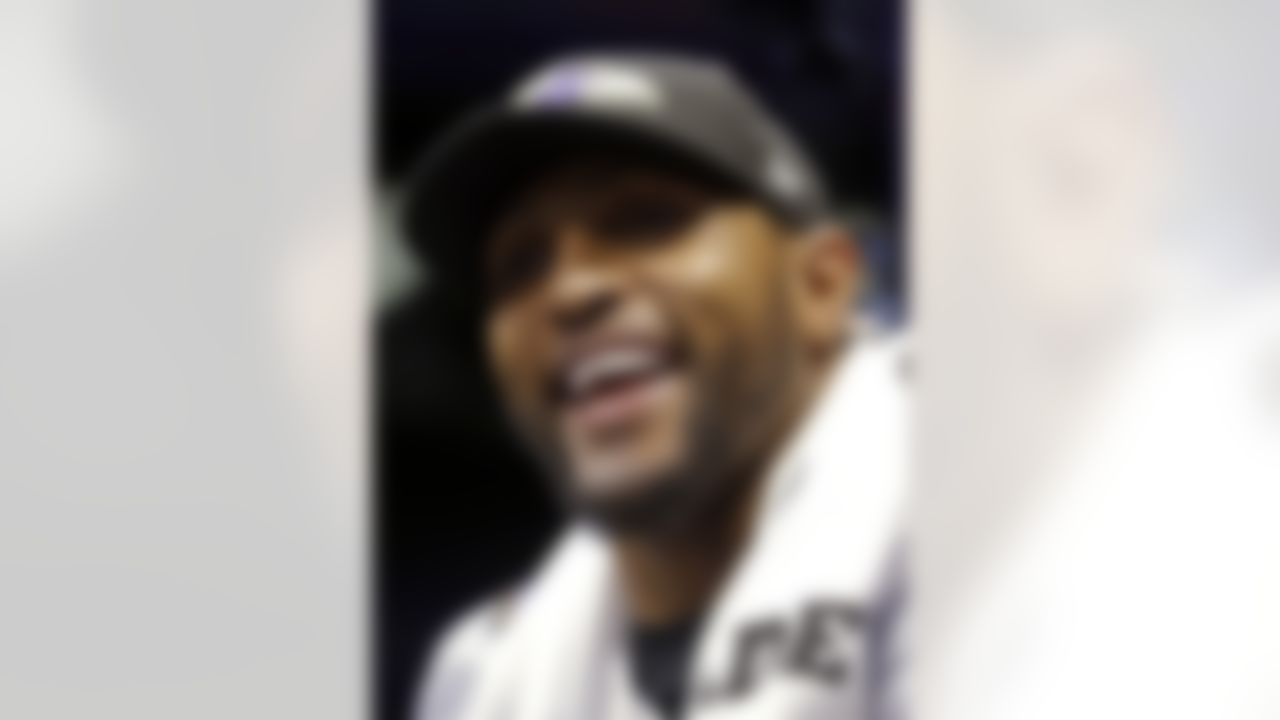 Baltimore Ravens linebacker Ray Lewis smiles during media day for the NFL Super Bowl XLVII football game Tuesday, Jan. 29, 2013, in New Orleans. (AP Photo/Mark Humphrey)